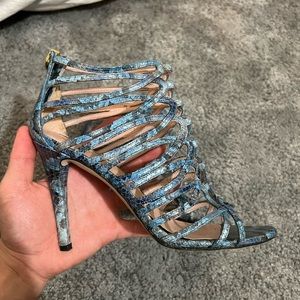 Stuart Weitzman heel